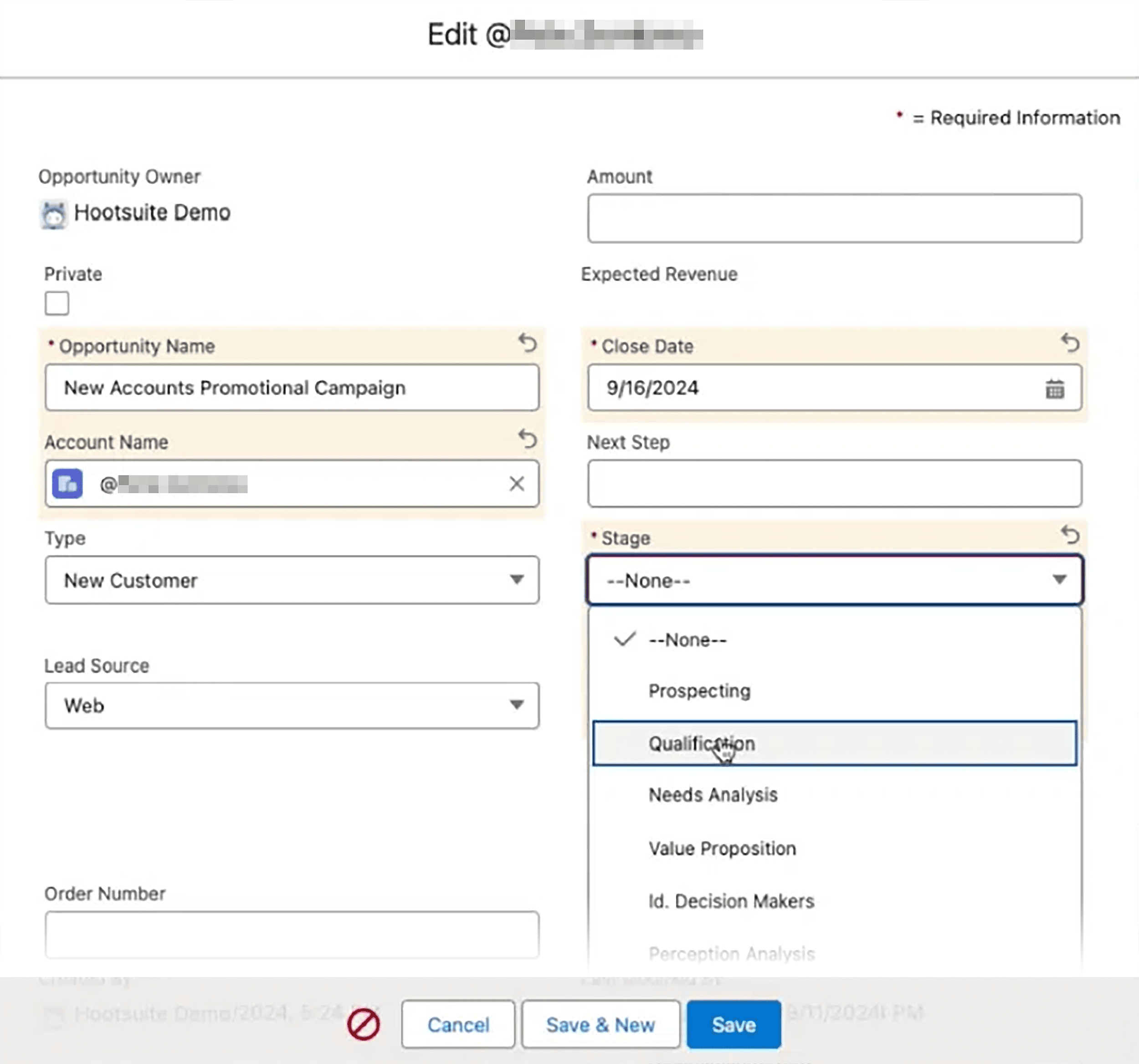 Hootsuite – Turn social conversations into sales